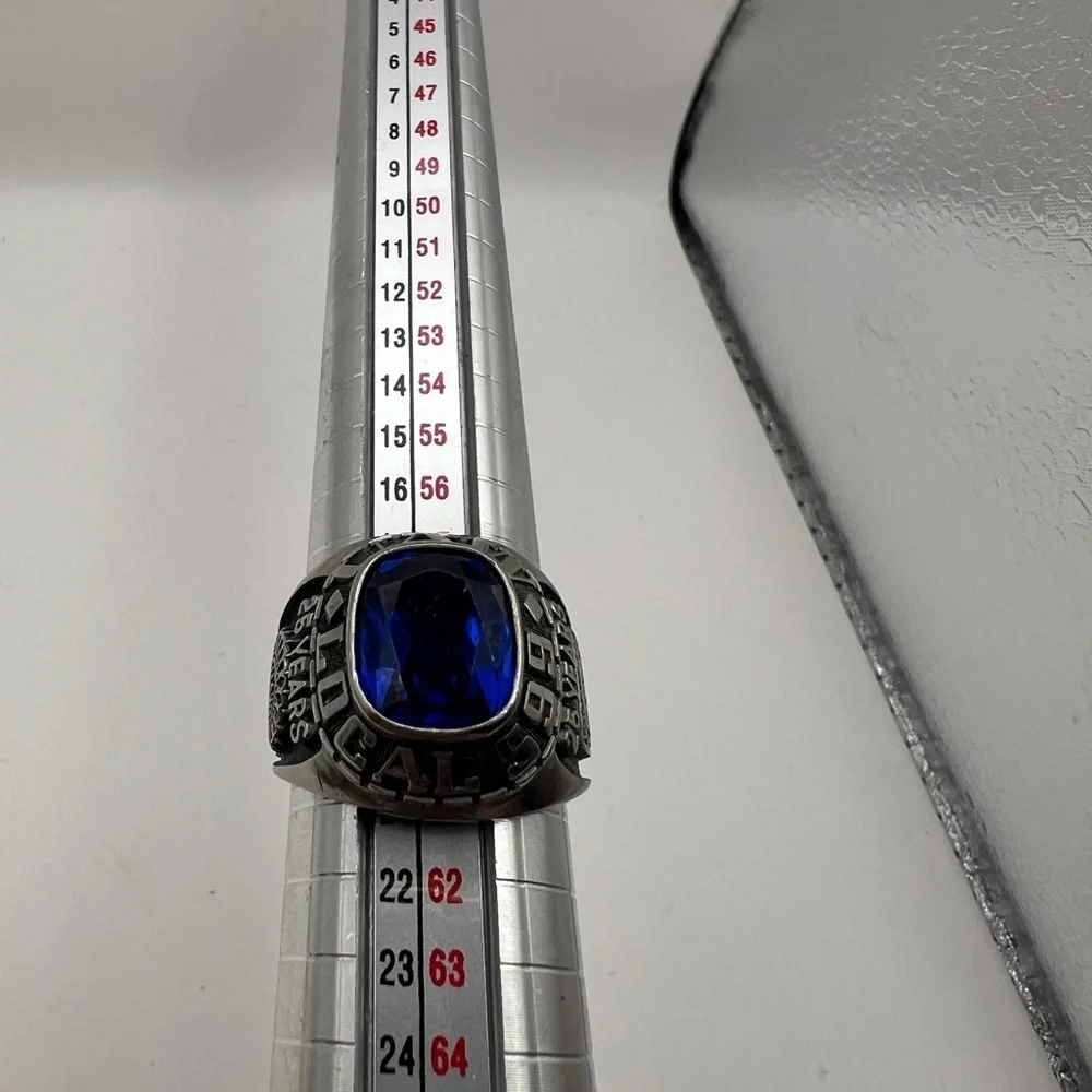 Men's UAW Local 599 25 years member ring with Sapphire stone size 9